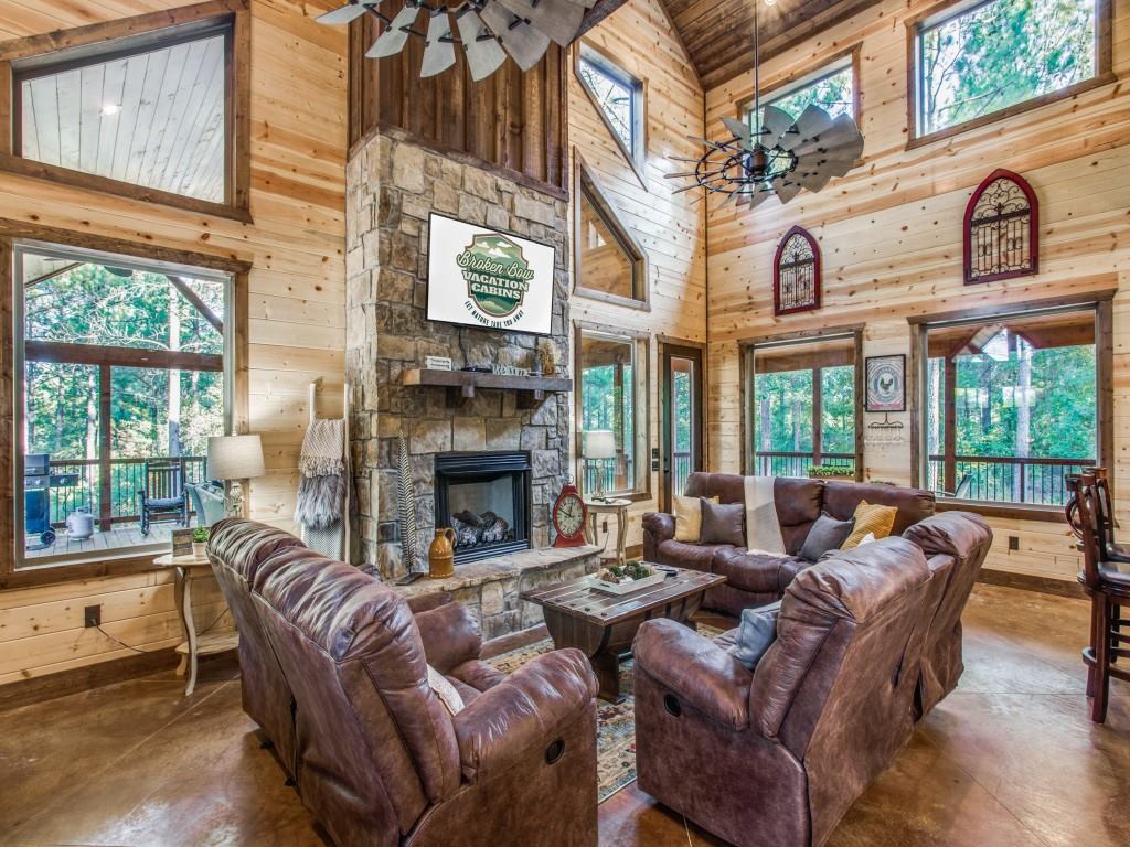 Embracing cabin life in the rustic-themed living room