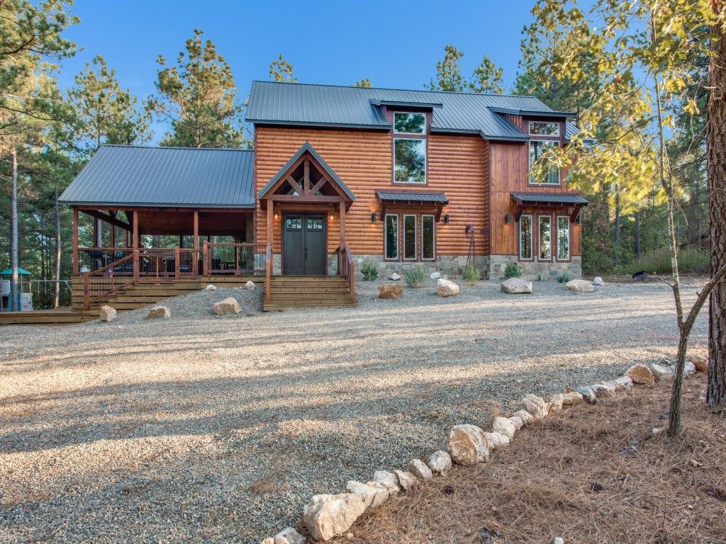 Strolling along the tranquil pathway to the cabin